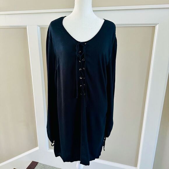 Kendal and Kylie long sleeved, black mini dress with front tie. - Picture 3 of 5